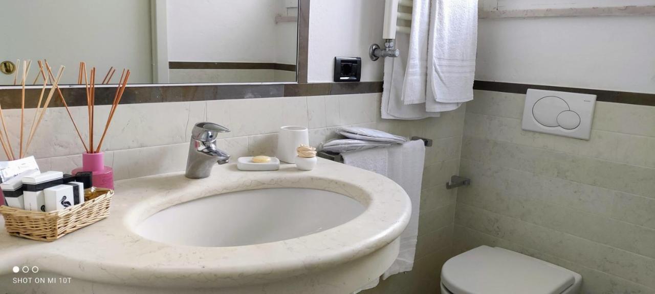Hotel Villa Platani Riccione Ngoại thất bức ảnh