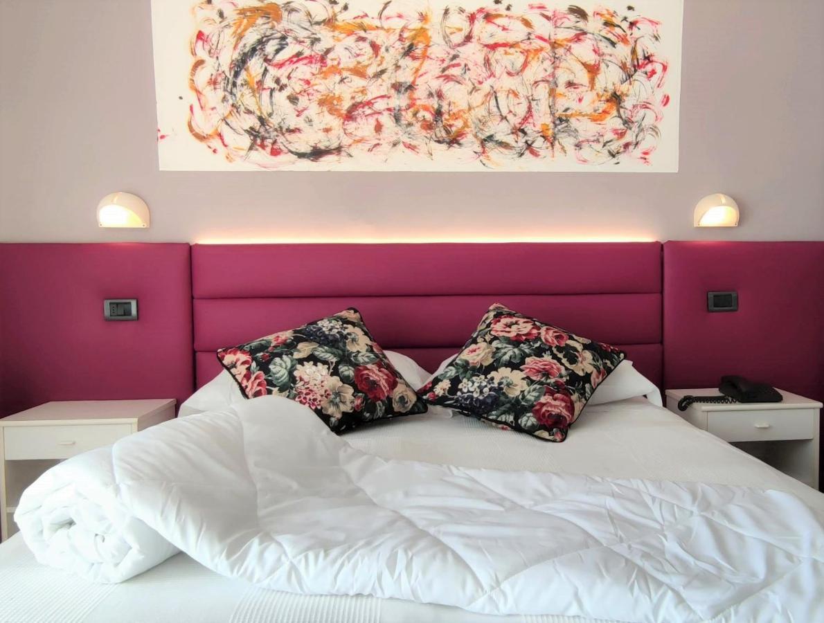 Hotel Villa Platani Riccione Ngoại thất bức ảnh