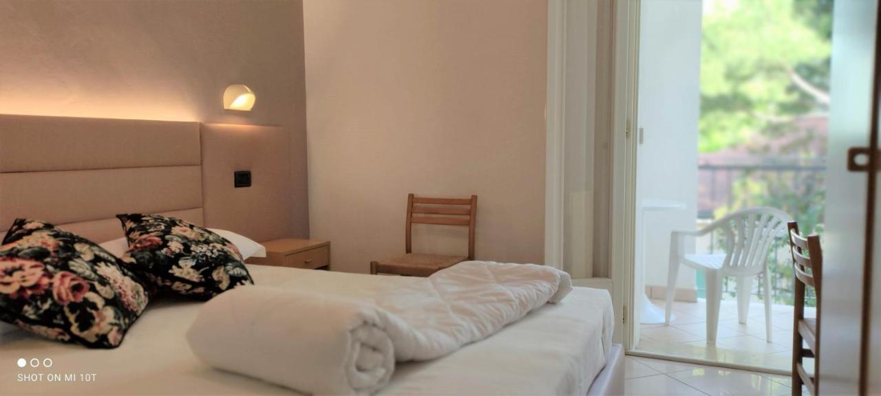 Hotel Villa Platani Riccione Ngoại thất bức ảnh